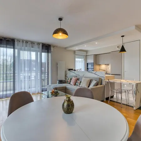 Appartement Marie Superbe Avec Balcon Et Parking